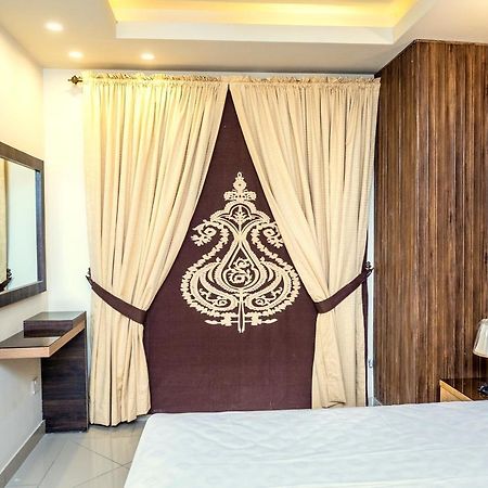 Two Bedroom Deluxe Apartment In Bahria Town Ραβαλπίντι Εξωτερικό φωτογραφία